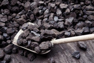 Чиновники отказываются платить предпринимателю за поставленный уголь