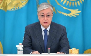 Глава государства провел совещание в режиме видеосвязи с акимами городов Нур-Султана и Алматы