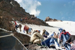 Режиссер Данияр Ахметжанов представил документальный фильм об истории альпинизма в Казахстане
