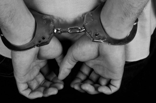 Актюбинские полицейские сообщили о задержании подозреваемого в убийстве женщины в общежитии