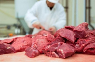 В Казахстане мясо не подешевеет после запрета на экспорт скота