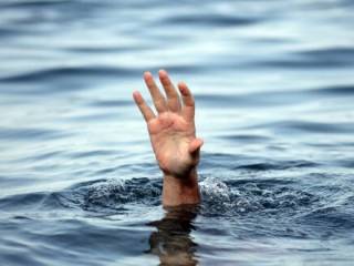 В Актобе утонули двое детей из одной семьи и молодой человек