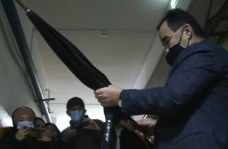 На зонты для актюбинских чиновников готовы были потратить полмиллиона