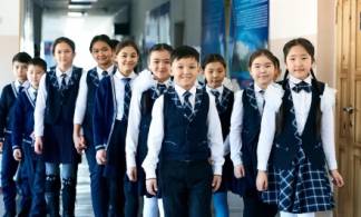 Названо условие для возвращения школ к обычному формату учебы в Казахстане