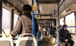 Жительница Шымкента сломала позвоночник в автобусе