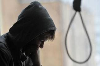 Более 100 детей покончили жизнь самоубийством в Казахстане