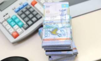 Казахстанцам вернули 1,2 млрд тенге долгов по зарплате