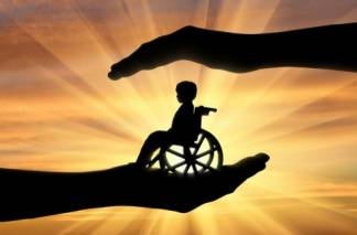 В Казахстане семьи детей с инвалидностью смогут сохранить свою очередь на жилье