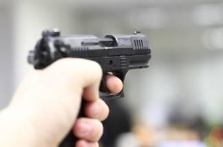 Микрокредитную организацию ограбили с помощью игрушечного пистолета в Актобе