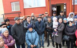 Чиновники встретились с жильцами дома ЖСК «Жилище»