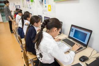К новому учебному году 20 тысяч школьников получат ноутбуки