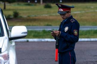 Казахстанским полицейским вернули жезлы