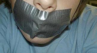 В Актобе уволят воспитателя детского сада за угрозы заклеить детям рот скотчем