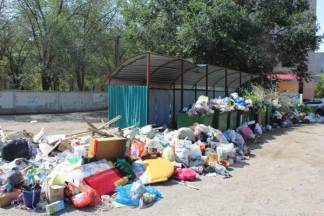 В Актобе грядет очередной мусорный коллапс