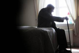 В Актобе соседи обеспокоены судьбой одинокого старика